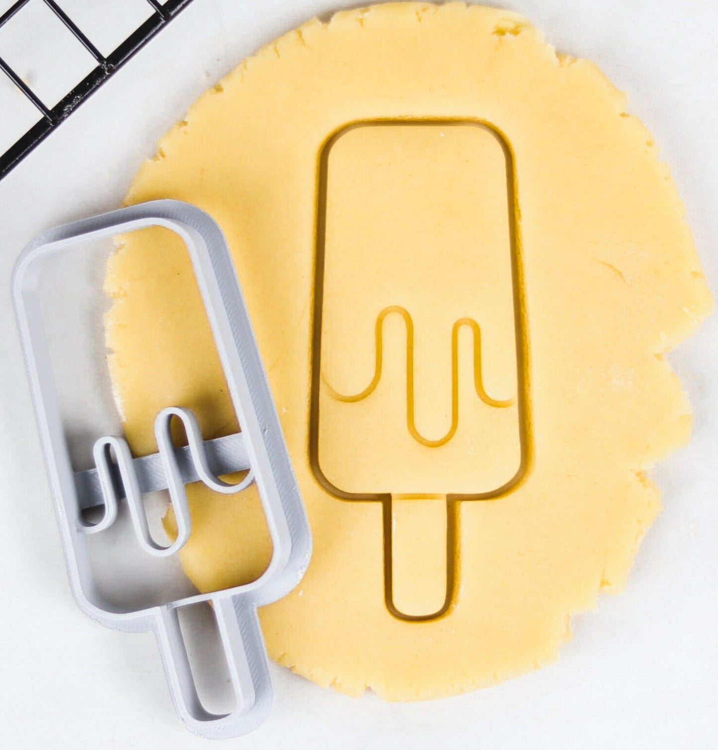 Sweet Treats on Wheels: Ice Cream Truck Cookie Cutter Set with 3 Variations