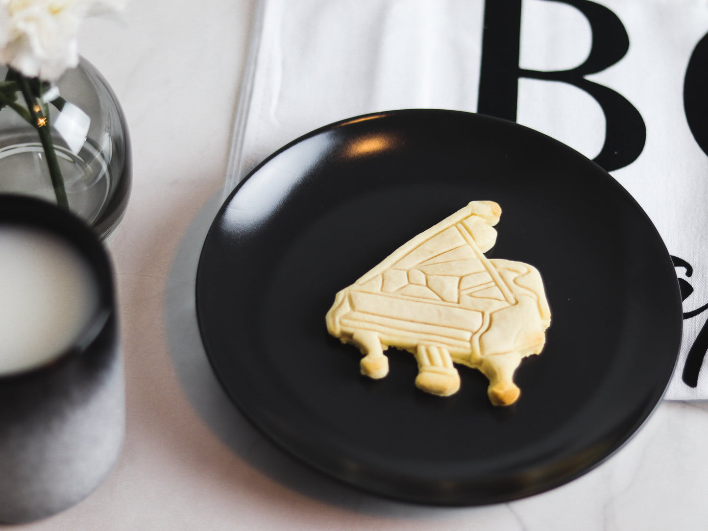 Musical Instrument Cookie Cutters - Piano, Violin, Saxophone - Perfect for Cookies - Unique Baking Gift for Music Lovers