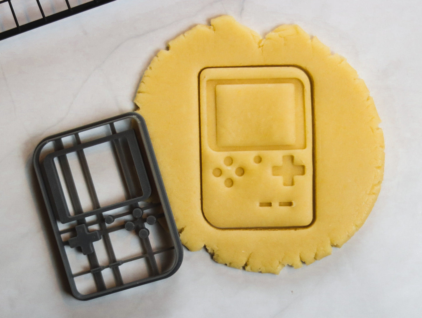 Retro Handheld Console Cookie Cutter - Fondant Pastry Biscuit